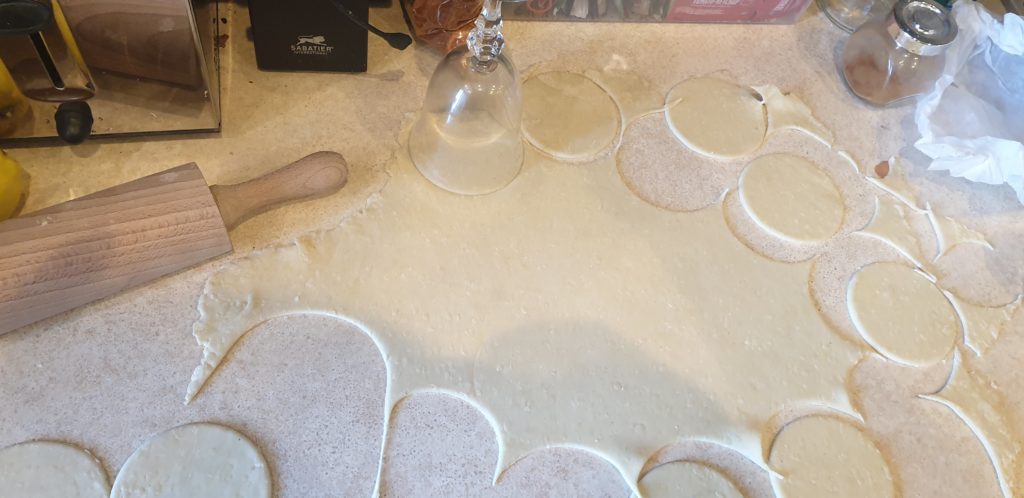 pieczone pierożki empanadas